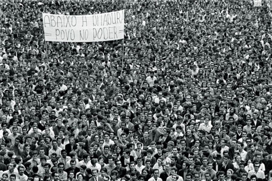 Passeata dos cem mil, movimento estudantil, ditadura militar, movimentos sociais