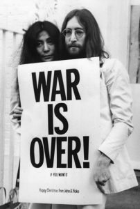 war is over guerra do vietna