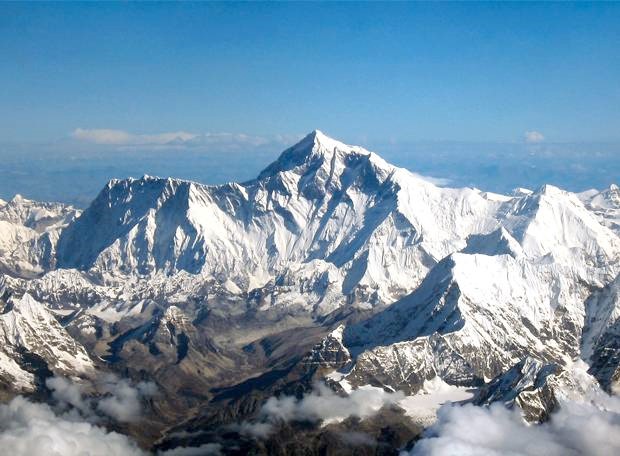 Monte Everest no continente asiático